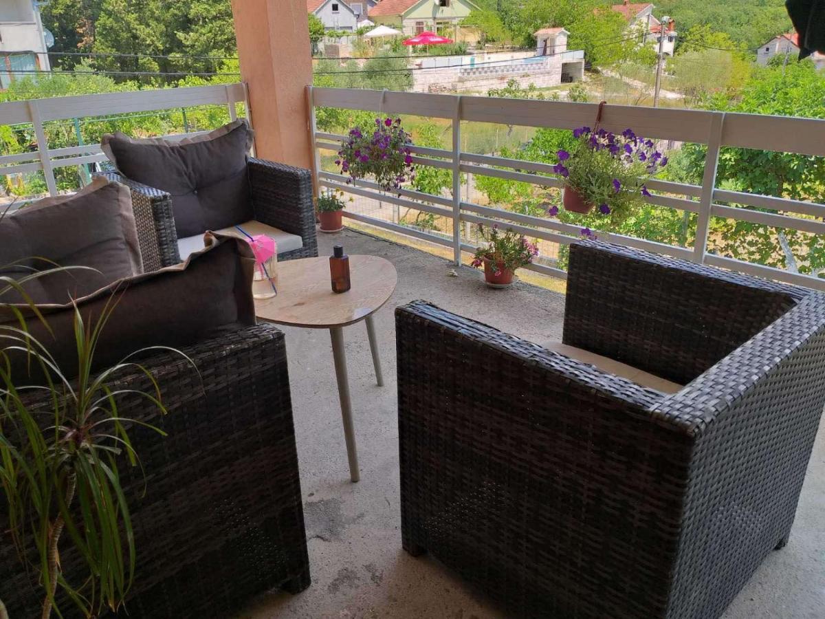 Apartment Davidovic Tivat Zewnętrze zdjęcie