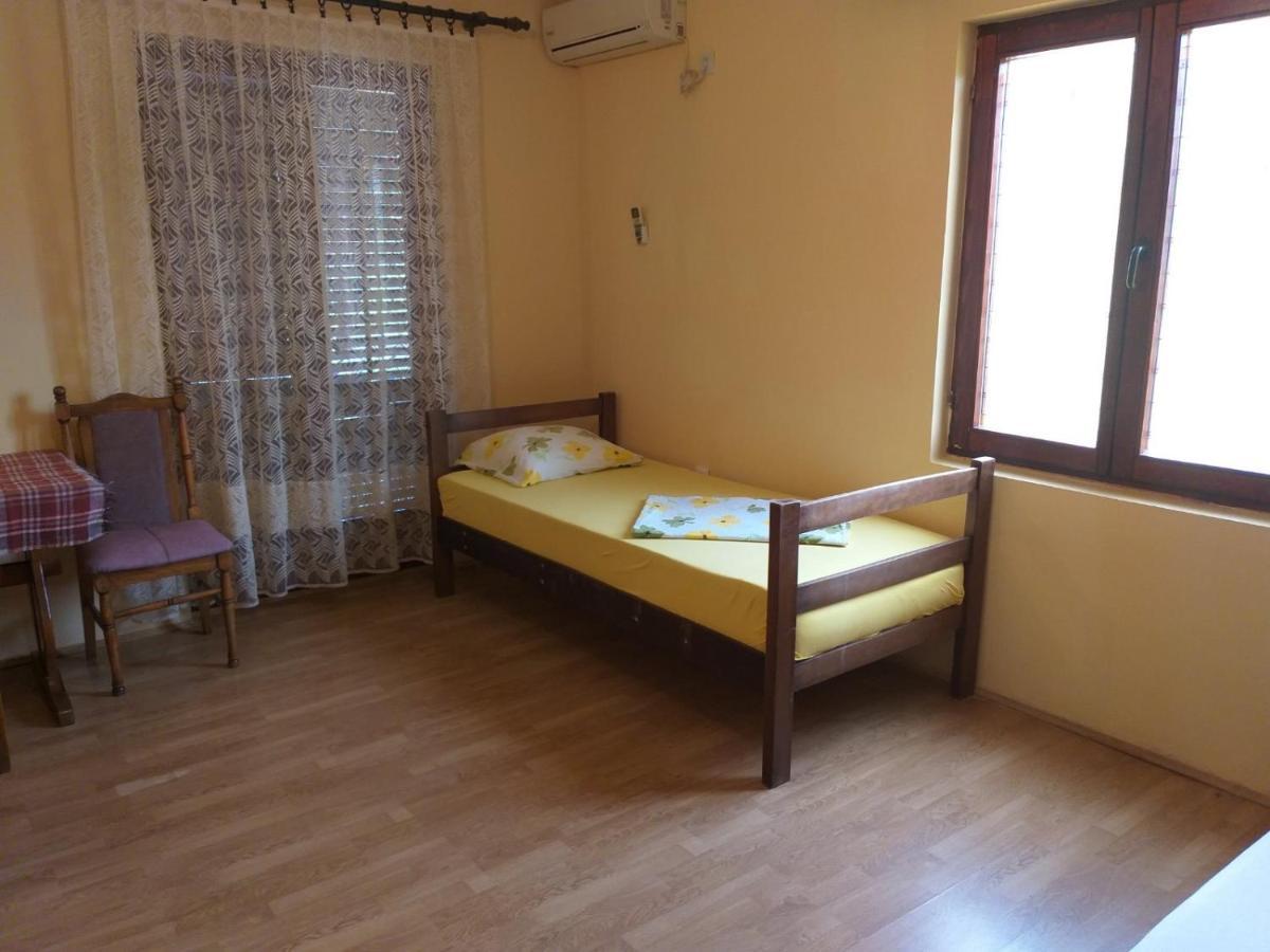 Apartment Davidovic Tivat Zewnętrze zdjęcie